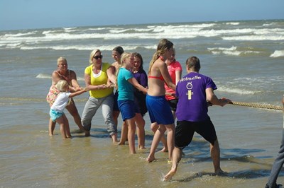 Camping golfzang. De familiecamping aan zee en dichtbij het strand en de duinen. Honden zijn toegestaan en het terrein is autovrij. www.campinggolfzang.nl