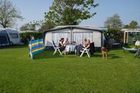 Camping golfzang,  familiecamping aan zee en dichtbij het strand en de duinen. Honden zijn toegestaan en het terrein is autovrij. www.campinggolfzang.nl