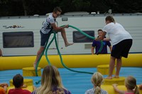 Camping golfzang,  familiecamping aan zee en dichtbij het strand en de duinen. Honden zijn toegestaan en het terrein is autovrij. www.campinggolfzang.nl